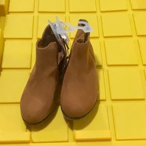 Brand new cognac, half zip dress shoe